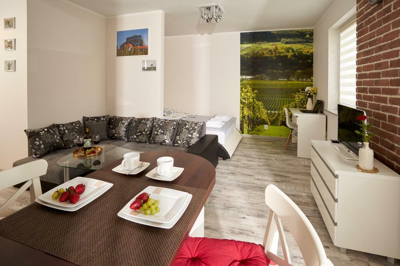 Apartament Winnica Zielona Gora  Luaran gambar